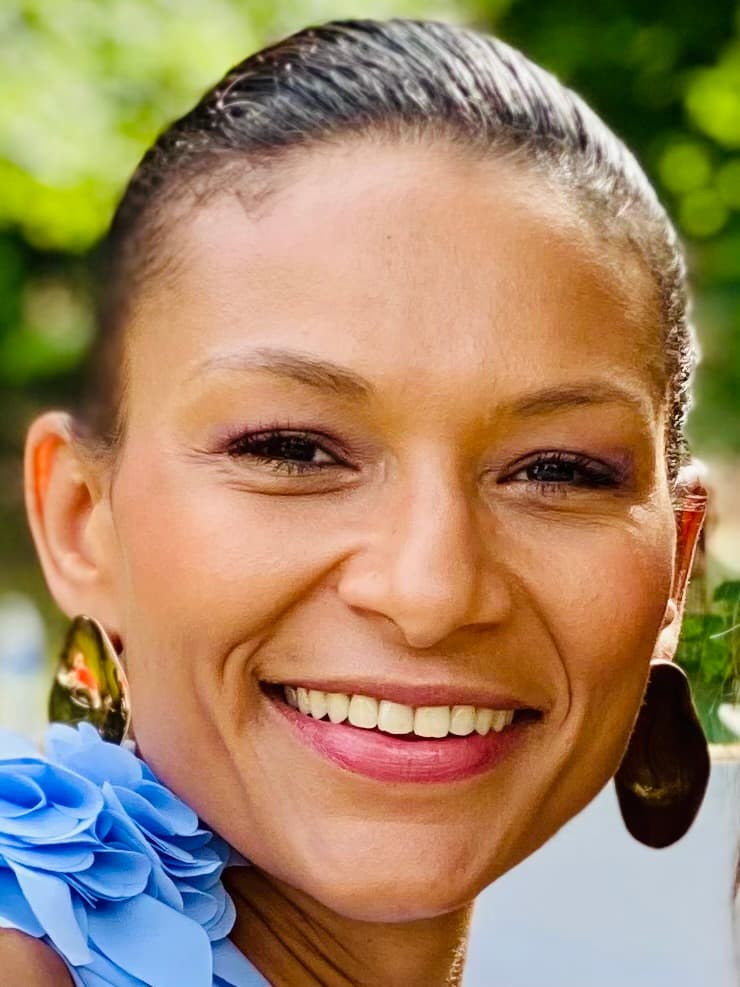 Portrait de Mme Cindy ODRIOZOLA Portrait de Mme Cindy ODRIOZOLA